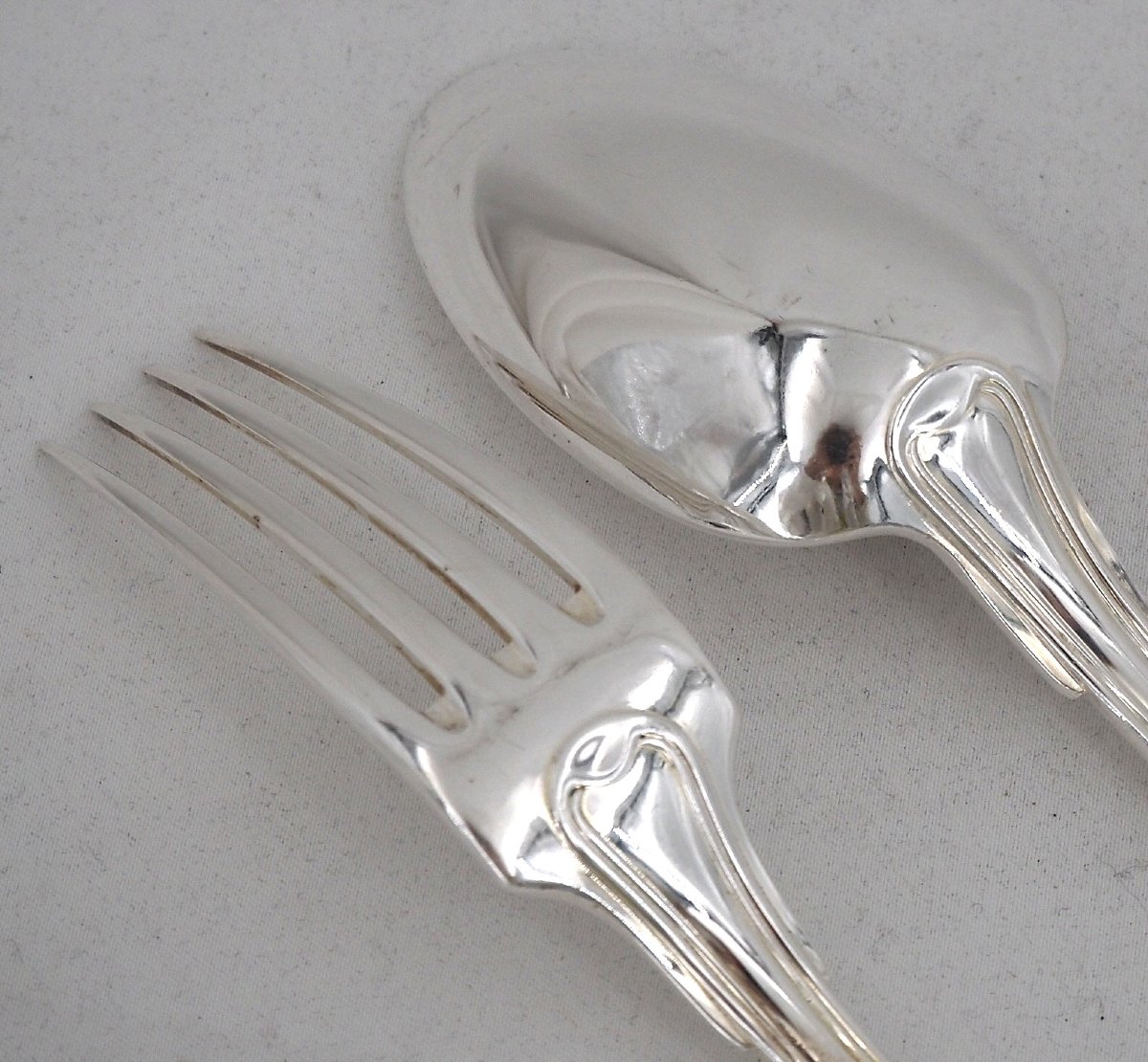 Christofle Chinon Model, Filet, 61-piece Silver-plated Cutlery Set, With Knives.-photo-3