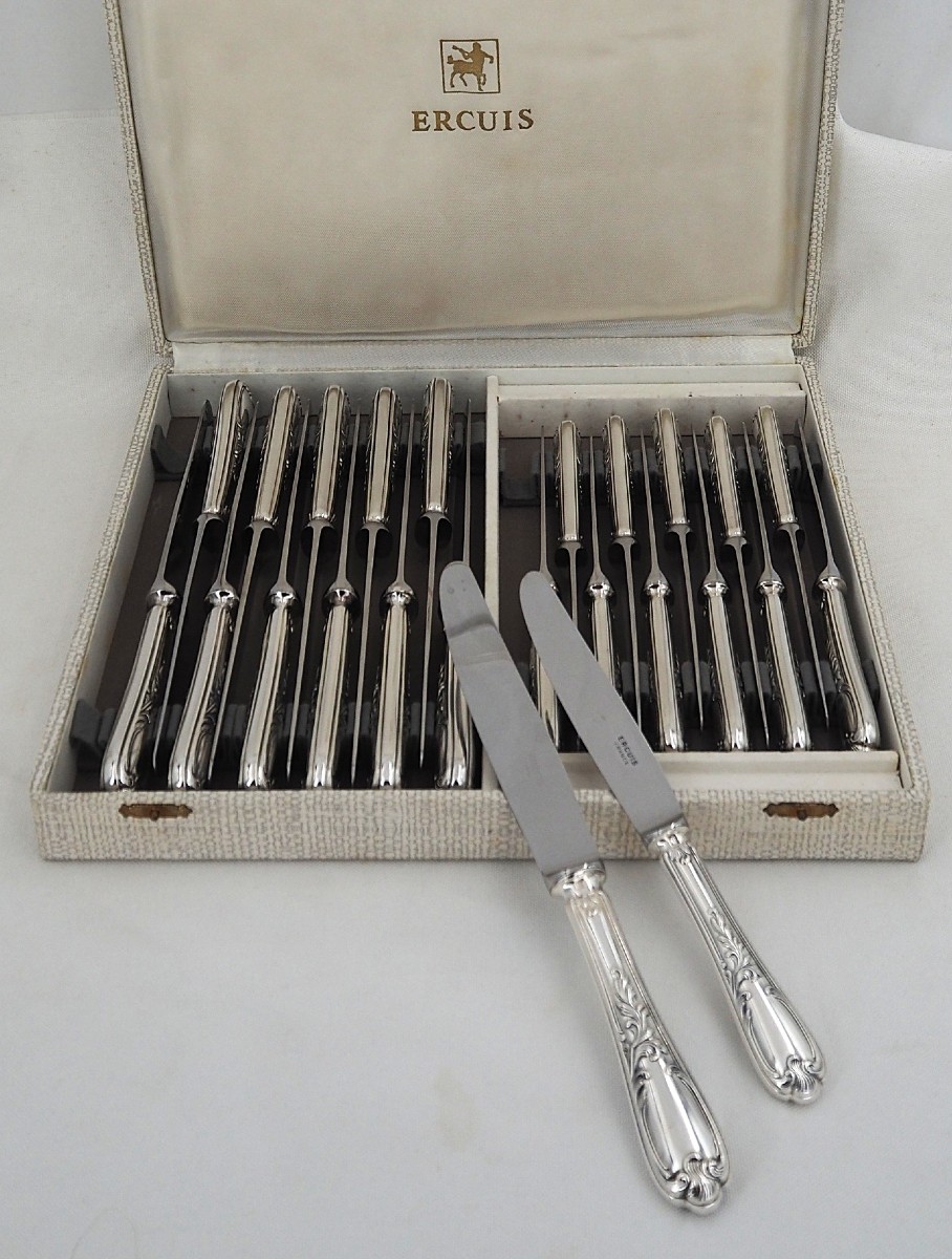 Ercuis Dubarry Model, From Barry, 24 Knives, 12 Table Knives + 12 Cheese Knives, Silver Metal.