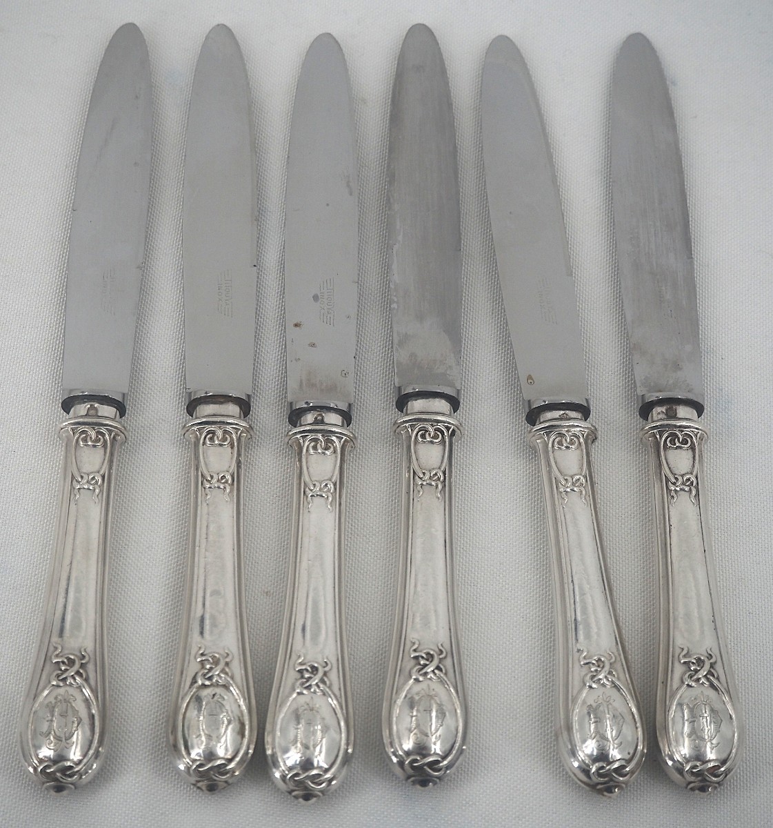Pierre Queillé, 6 Minerva Silver Table Knives, Gordian Knot, Very Good Condition.