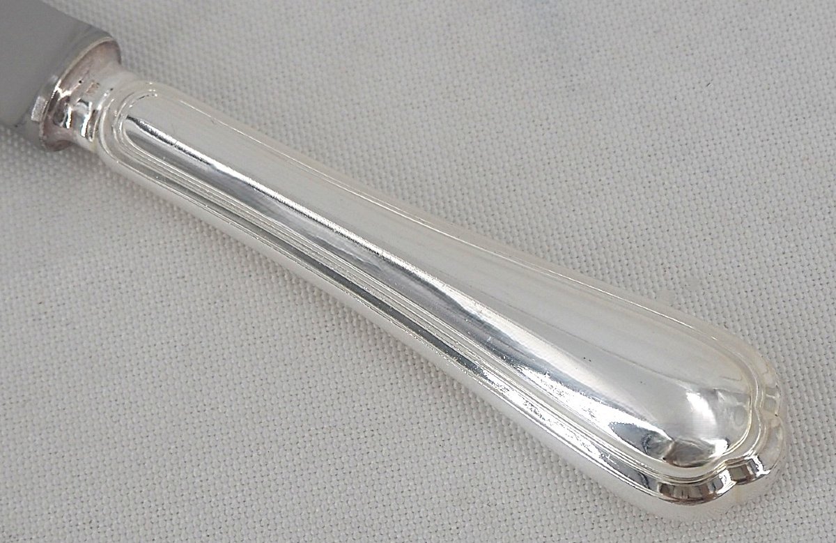 Christofle modèle Spatours, 12 couteaux de table en métal argenté, en excellent état.-photo-1