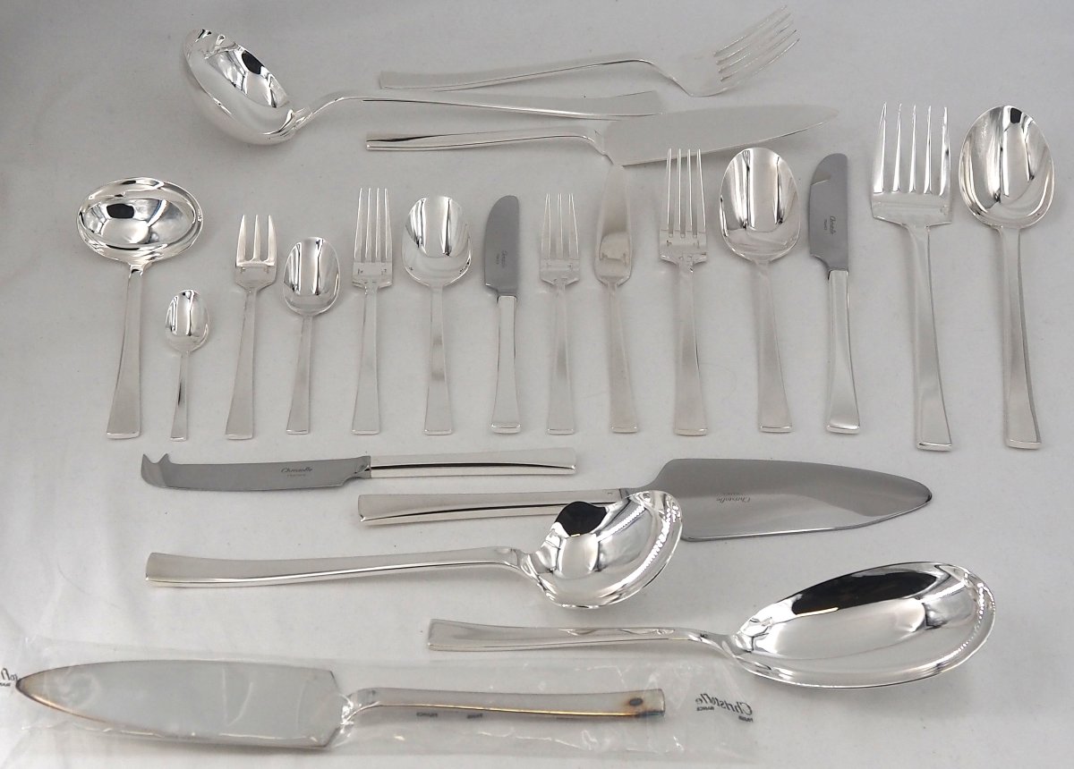 Christofle modèle Concorde, ménagère set 144 pièces, métal argenté, proche du neuf.-photo-3