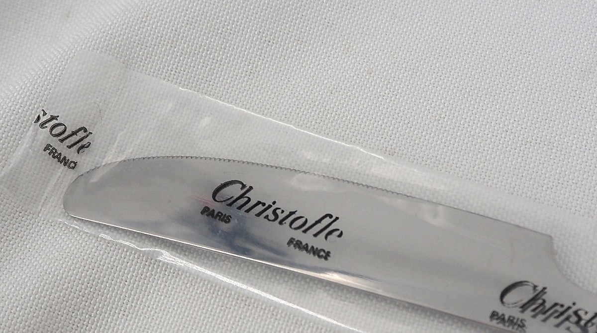 Christofle modèle Concorde, 12 couteaux de table, 23,5 cm, neufs sous blisters scellés.-photo-3