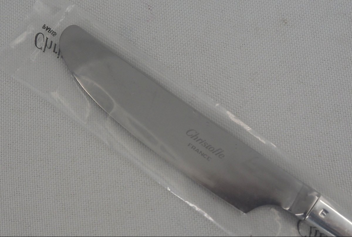 Christofle modèle Concorde, 12 couteaux de table, 23,5 cm, neufs sous blisters scellés.-photo-2