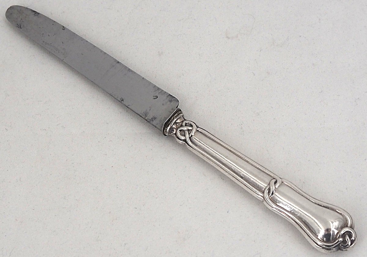 Set Of 15 Dessert, Cheese And Dessert Knives With Silver Handles And Gordian Knot.-photo-1