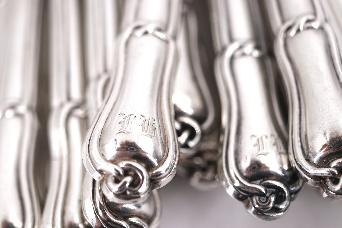 Set Of 15 Dessert, Cheese And Dessert Knives With Silver Handles And Gordian Knot.-photo-6
