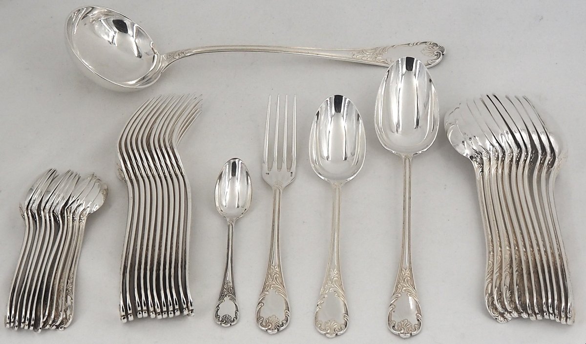 Christofle modèle Marly, ménagère set de 38 pièces en métal argenté, monogrammée "LR".-photo-2