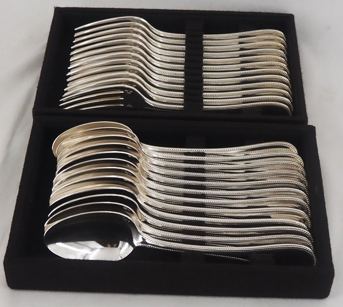 Christofle Perles Model, 12 Table Settings, 24 Pieces, Silver-plated Metal, Excellent Condition.-photo-7