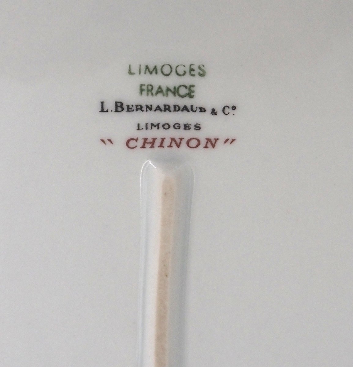 Bernardaud, porcelaine Limoges modèle Chinon, 2 plats + 1 saladier, parfait état.-photo-6