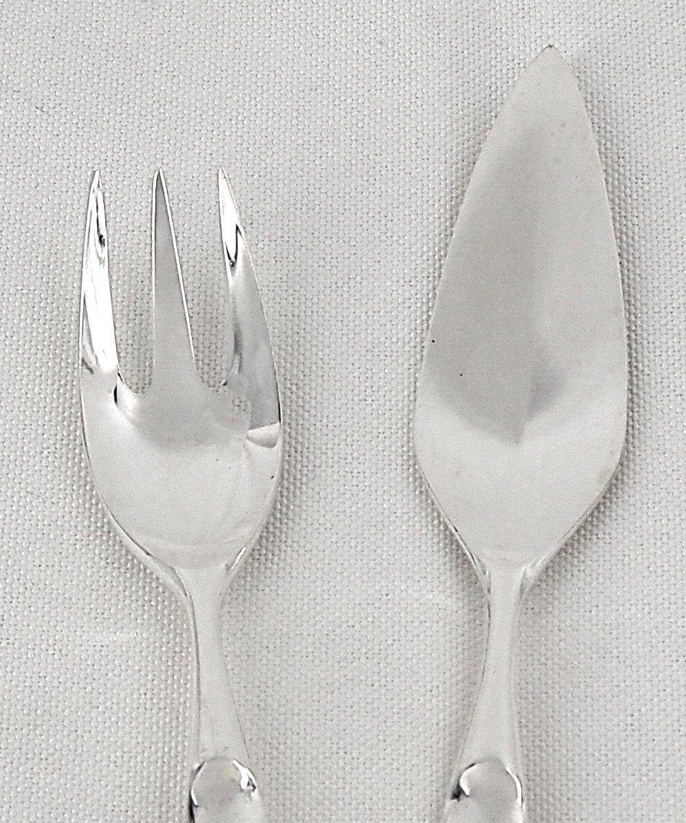 Christofle modèle Duo, Tapio Wirkkala, 12 couverts à poisson, 24 pièces en métal argenté.-photo-3