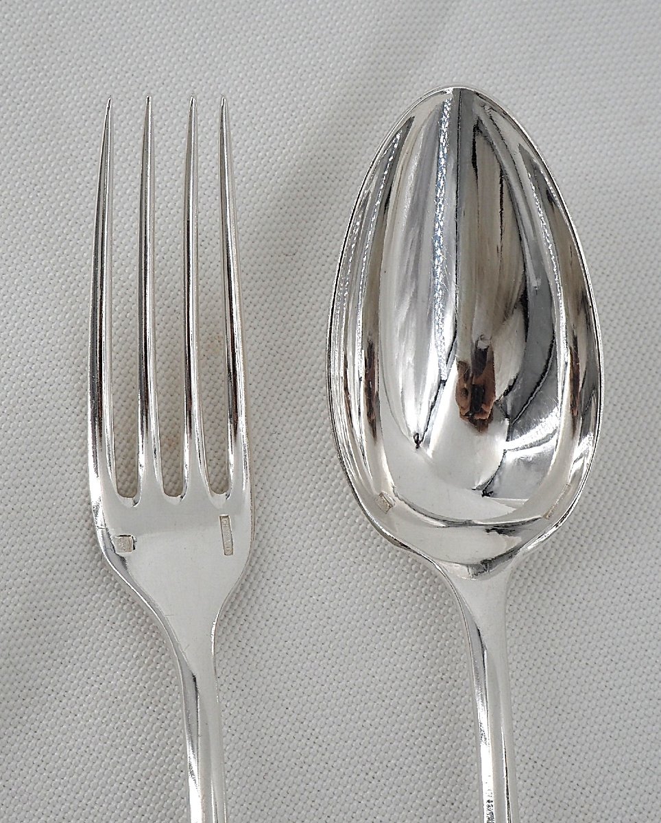 Christofle, 12 couverts à entremets, dessert, 24 pièces, modèle Baguette à médaillon fleuri.-photo-1