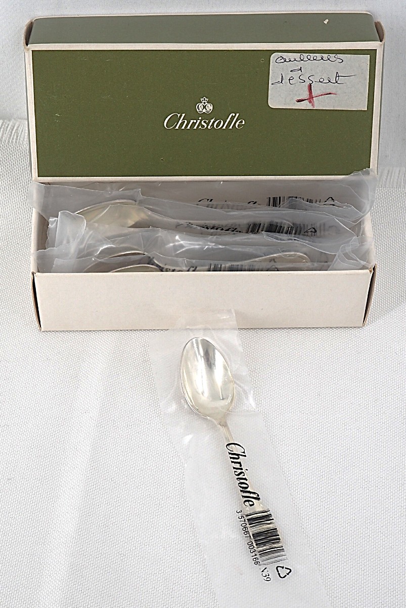 Christofle modèle Rubans, 12 cuillères à moka, café, 10 cm, neuves sous blisters fermés.