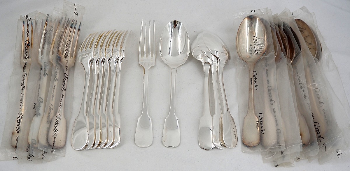 Christofle Cluny Pattern, Uniplat, 12 Place Settings, 24 Pieces, Perfect Condition, Blisters.