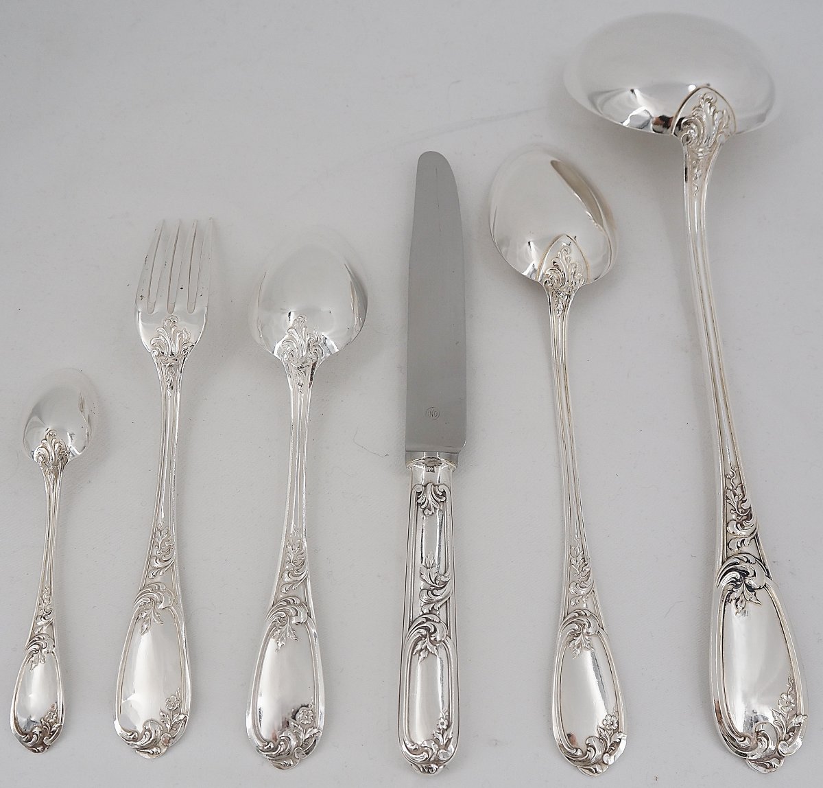 Ercuis Louis XV Pattern, 50 Piece Cutlery Set, Knives, Silver Plate, Excellent Condition.-photo-4
