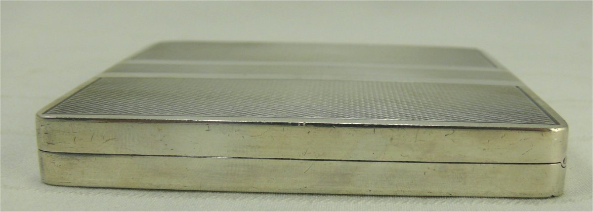 Minerva Solid Silver Powder Box, Hénin & Cie, Guilloché Decoration, Art Deco.-photo-1