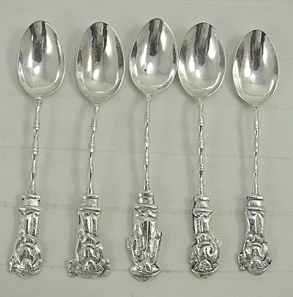 5 cuillères à thé, café, moka en argent massif, Chine, Indochine, Vietnam.