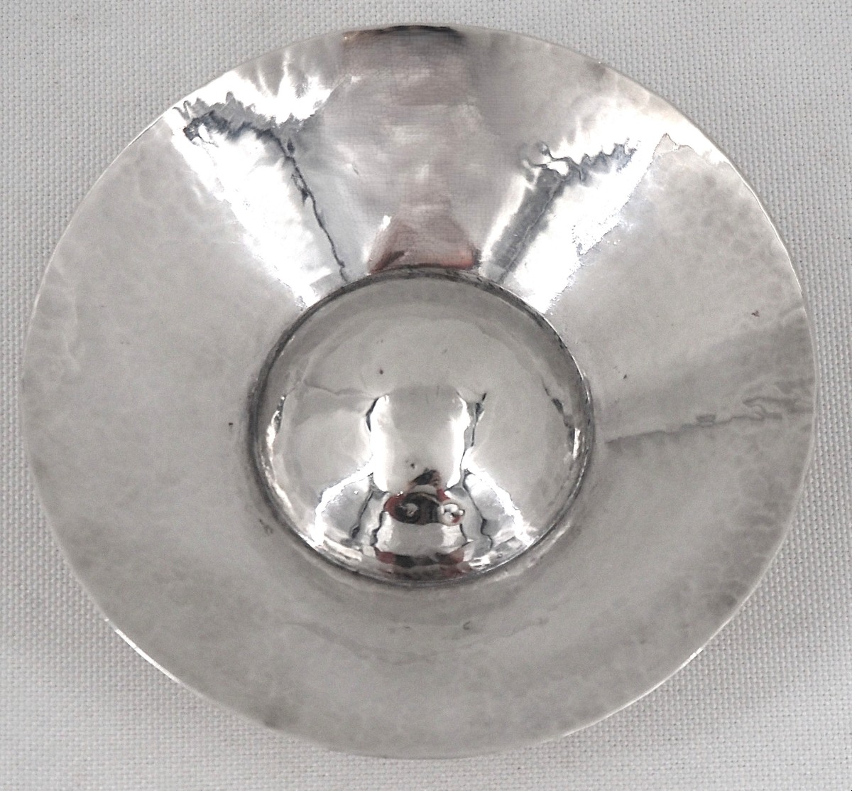 Hammered Bordeaux Wine Taster With Central Umbilicus, Solid Silver Minerva, Silver Winetaster.-photo-2