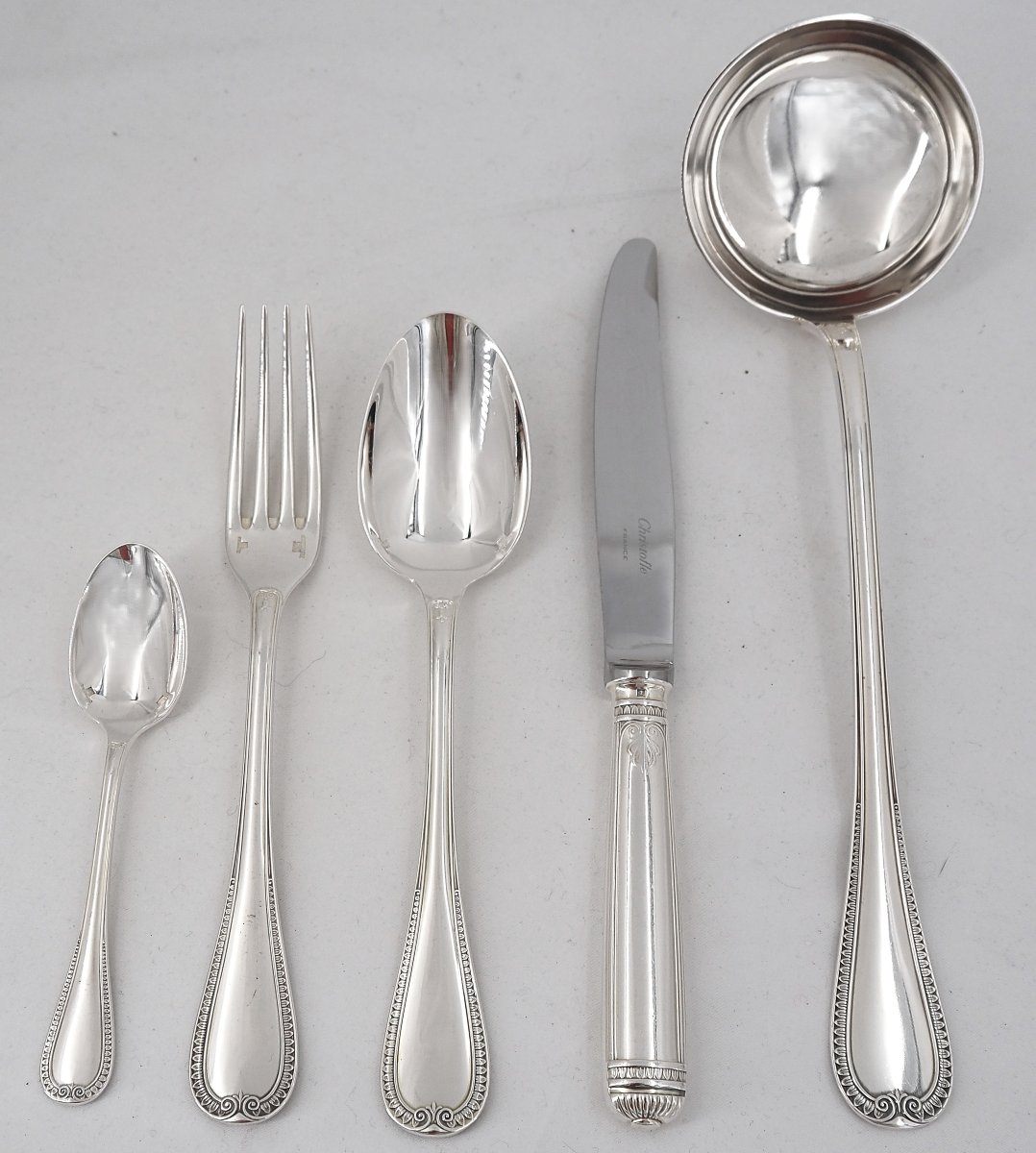 Christofle modèle Malmaison, ménagère set 49 pièces en métal argenté, excellent état.-photo-3