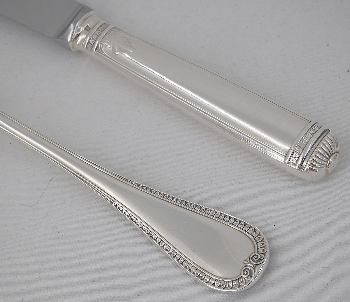 Christofle modèle Malmaison, ménagère set 49 pièces en métal argenté, excellent état.-photo-4