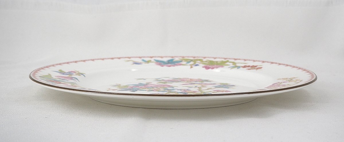 Minton modèle Cuckoo, Coucou, 8 assiettes de table en porcelaine peintes main, 26 cm.-photo-4