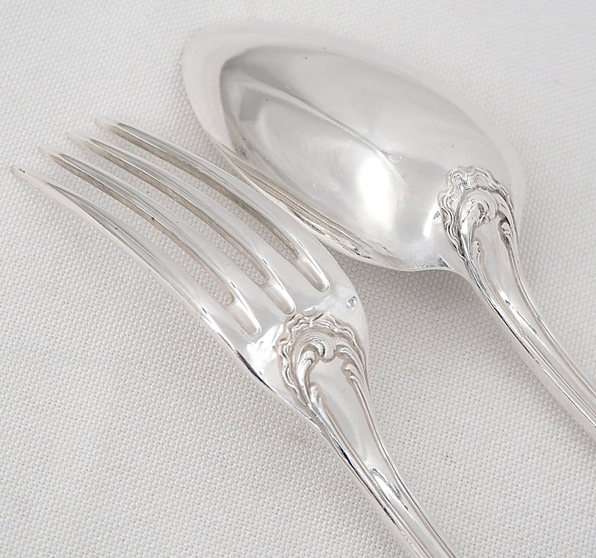 Ercuis Pompadour Model, 37-piece Silver-plated Menagère Set, Louis XV Style.-photo-3