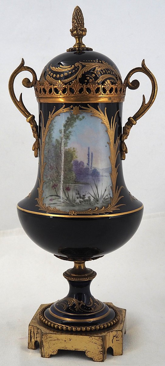 Blue Porcelain Urn Vase From Sèvres, 1847, Louis Philippe, Tuileries Palace-photo-3