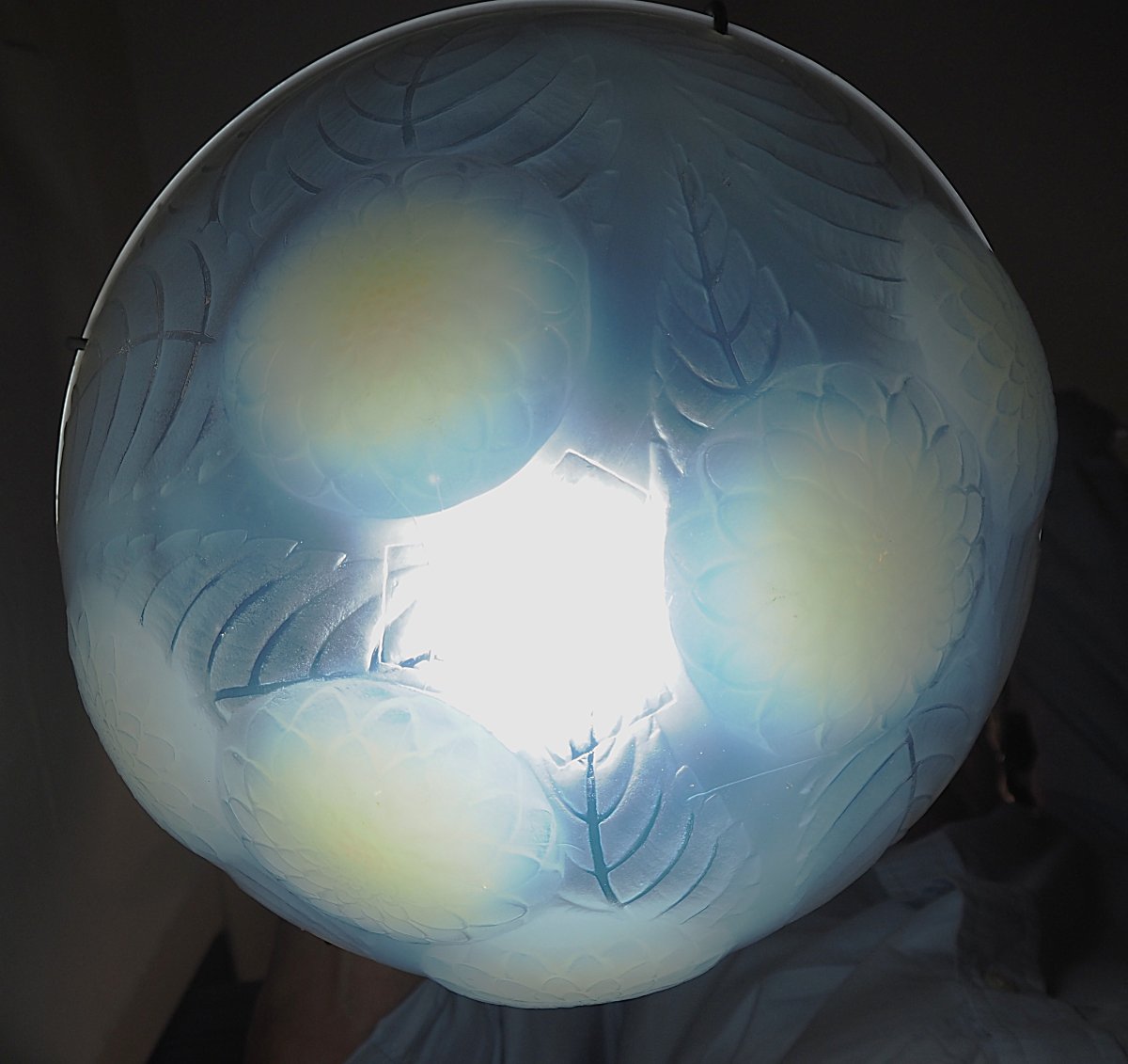 René Lalique, Pendant Light, Opalescent Chandelier, "dalhias," Signed, In Excellent Condition.-photo-3