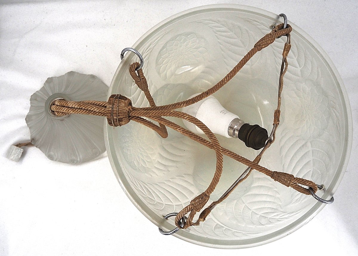 René Lalique, Pendant Light, Opalescent Chandelier, "dalhias," Signed, In Excellent Condition.-photo-7
