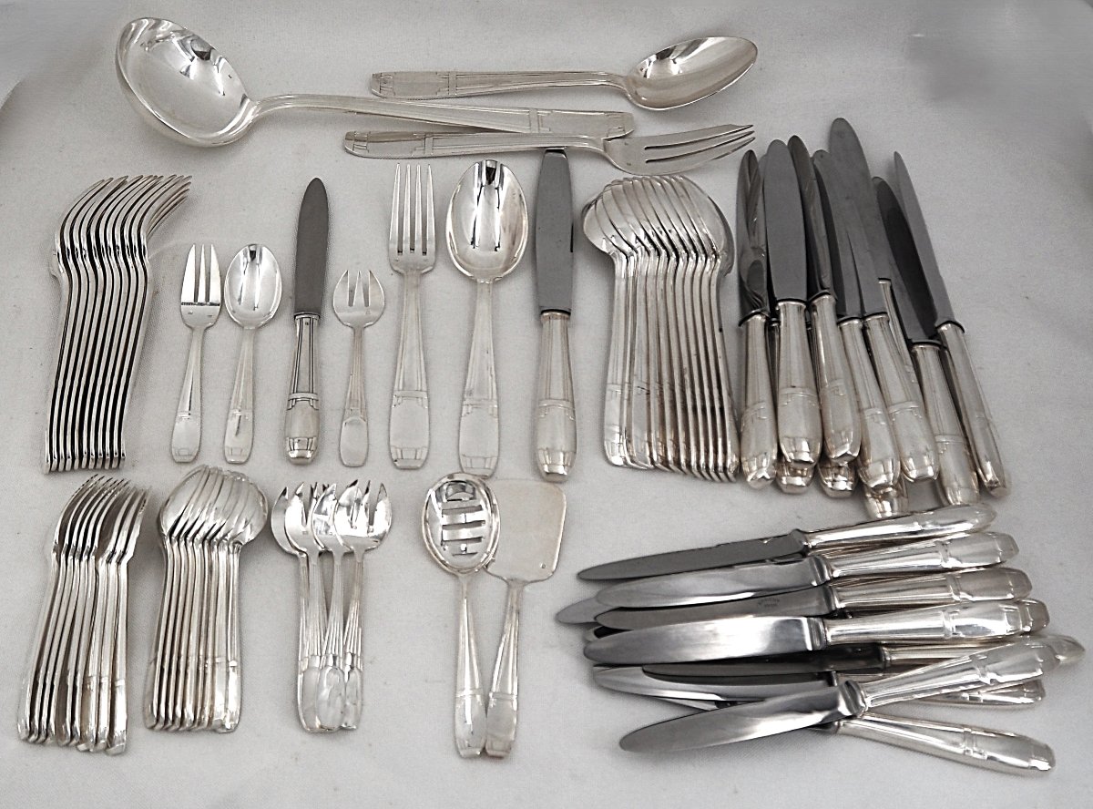 Ménagère set Art Déco de 79 pièces, couteaux,  métal argenté, excellent état.