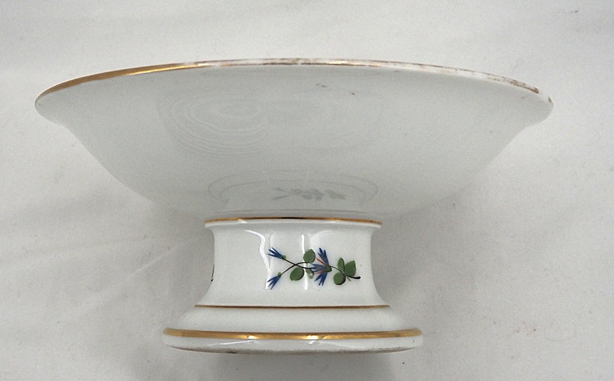 Porcelaine de Paris, XIXe, décor au bardeau, 12 assiettes à dessert + coupe.-photo-5