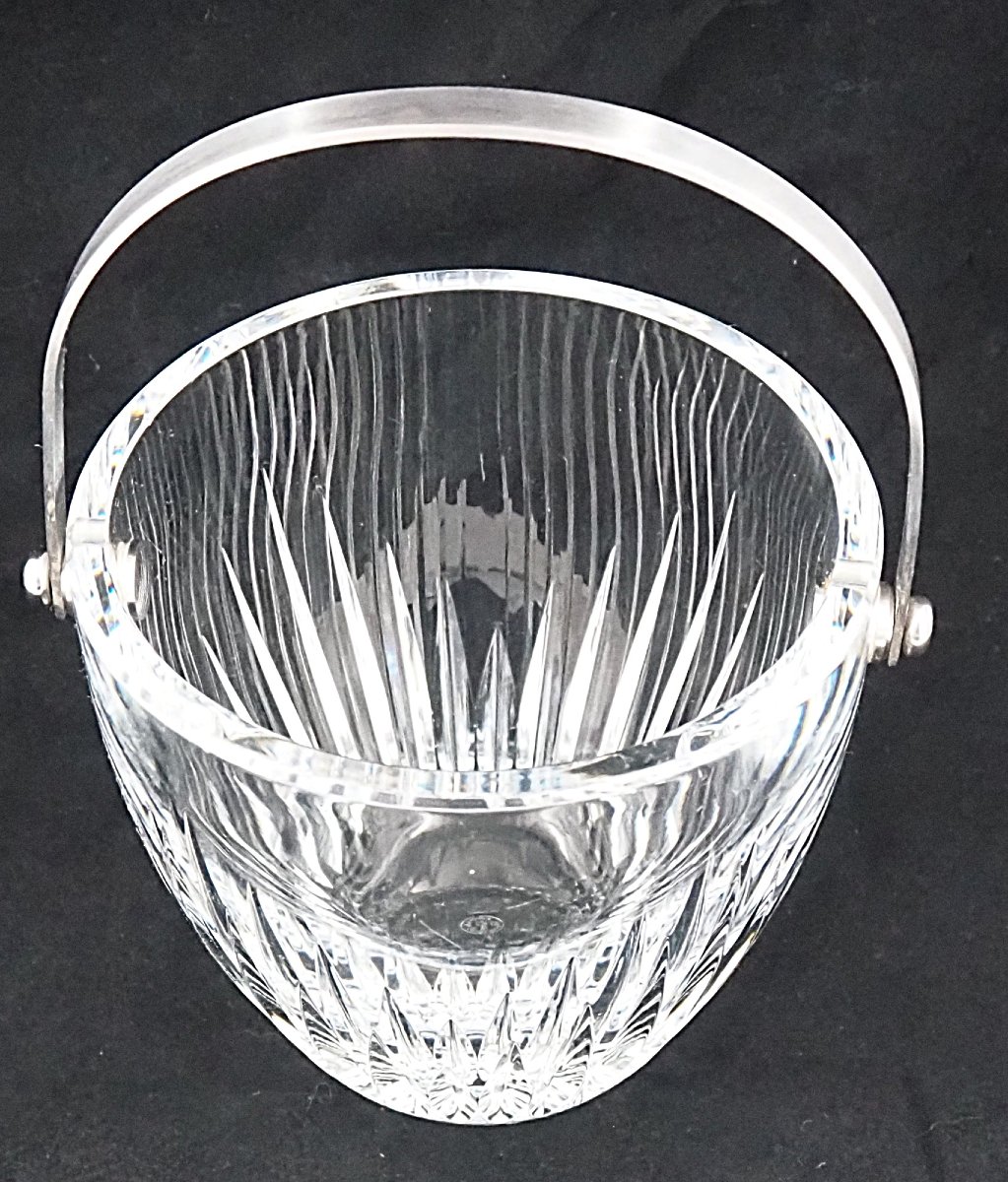 Baccarat modèle Massena, seau à glace, glaçons, cristal, signé, excellent état.