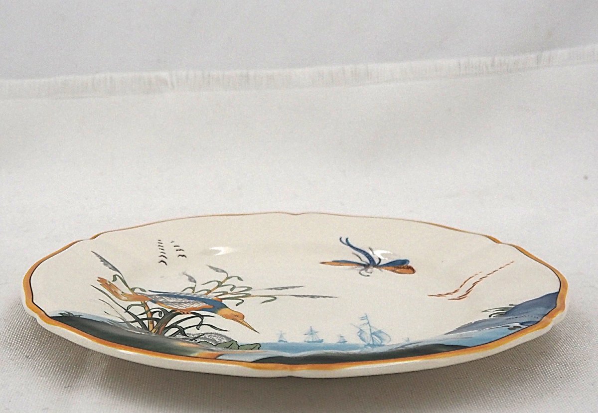 Gien "magellan" Collection, Dessert Set With 12 19-cm Plates, A Serving Dish, And A Cream Pitcher.-photo-3