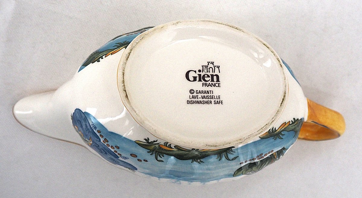 Gien "magellan" Collection, Dessert Set With 12 19-cm Plates, A Serving Dish, And A Cream Pitcher.-photo-6