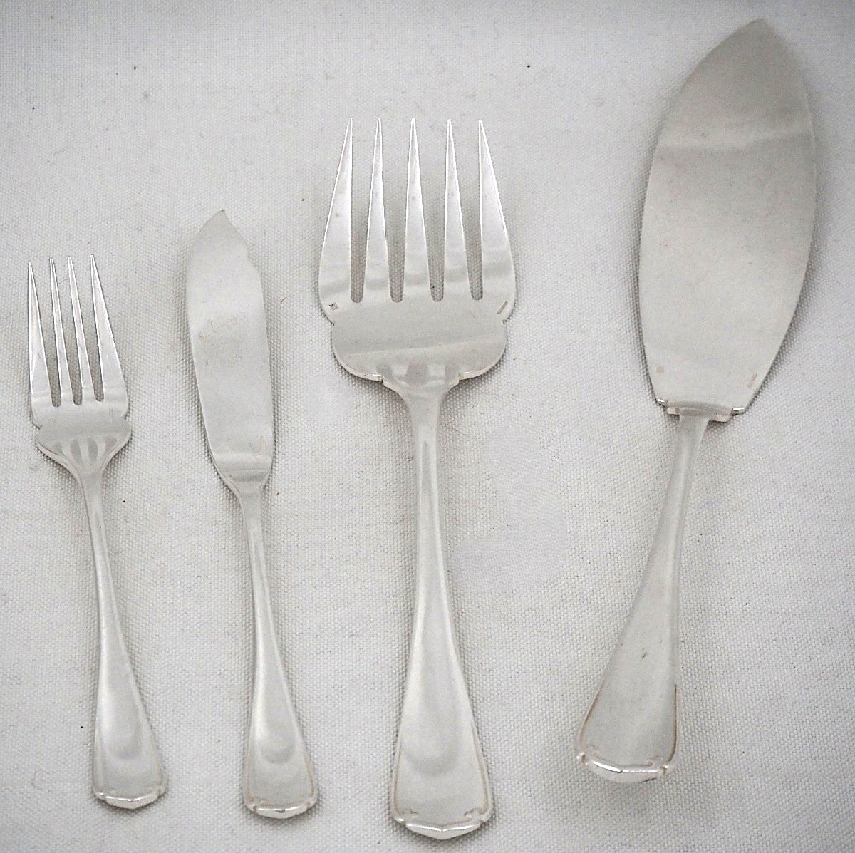 Christofle Japonais, 12 Fish Place Settings + 1 Serving Set, 26 Silver-plated Pieces.-photo-2