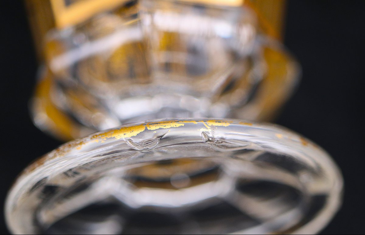 Baccarat, verre, vase à violettes, cristal doré, moulé, Charles X, Louis Philippe, signé.-photo-7