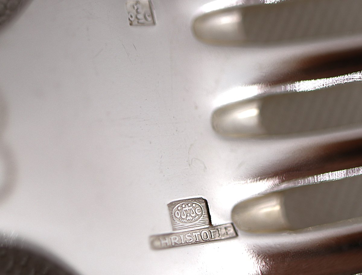 Christofle Vendôme Model, Coquille, 49-piece Cutlery Set, Silver-plated Knives.-photo-7