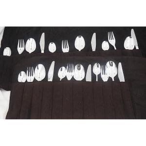 Christofle modèle Orly, ménagère 24 pièces avec couteaux, pour 6 personnes, excellent état.