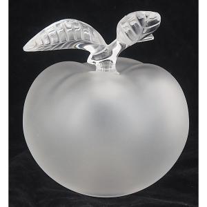 Lalique pour Nina Ricci, flacon pomme "fille d'Eve", intact, cristal, signé.