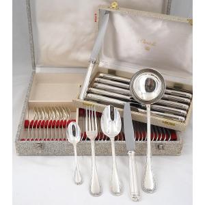 Christofle modèle Malmaison, ménagère set 49 pièces en métal argenté, excellent état.