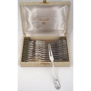 Christofle modèle Marly, 12 fourchettes à escargots, crustacés, métal argenté, excellent état.
