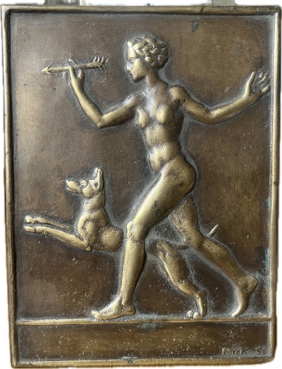 Diane Chasseresse – Bas-relief en bronze 