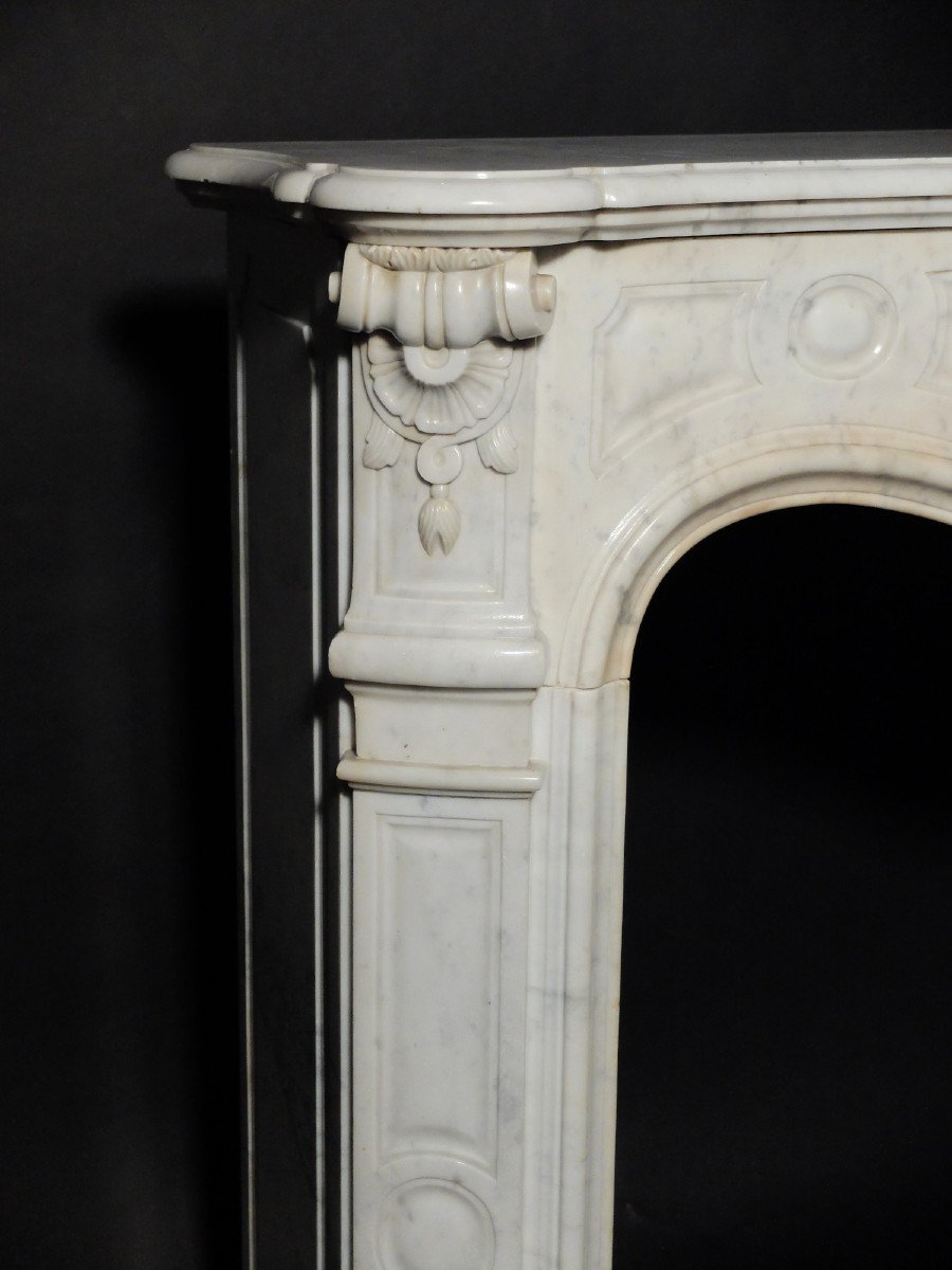 Rocaille Fireplace In Carrara Marble-photo-4