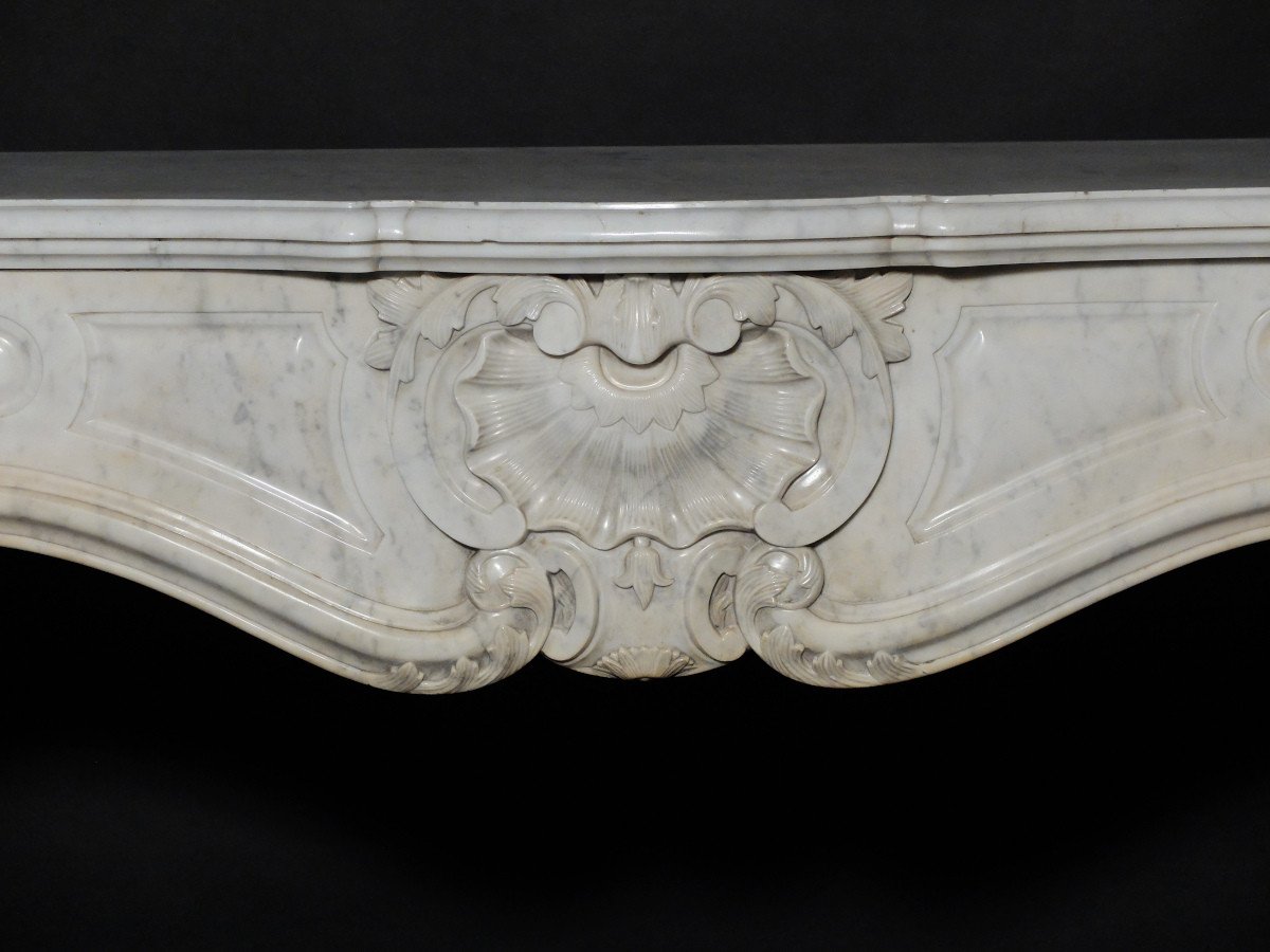 Rocaille Fireplace In Carrara Marble-photo-2