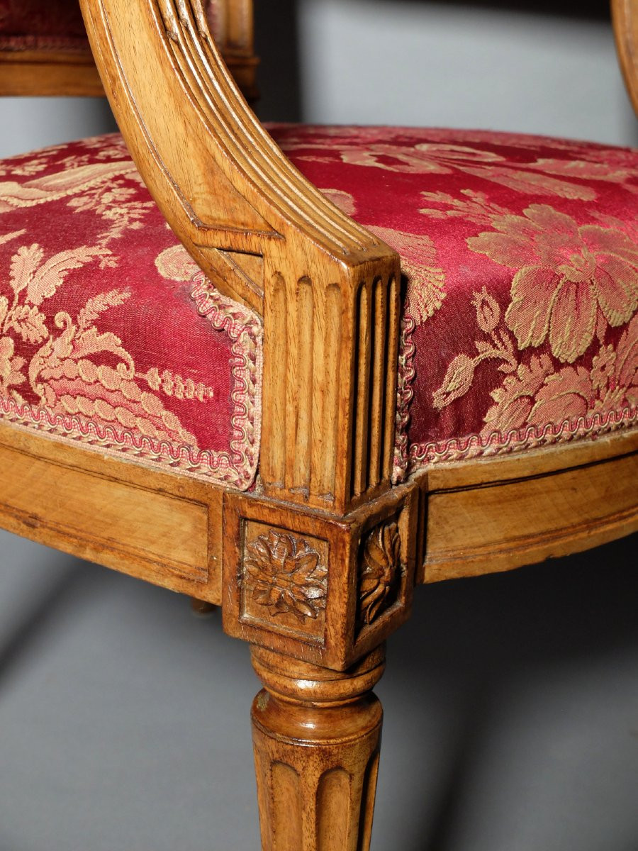 Paire de fauteuils lyonnais d'époque Louis XVI-photo-4