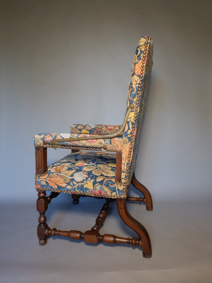 Louis XIII Period Rack And Pinion Armchair-photo-4