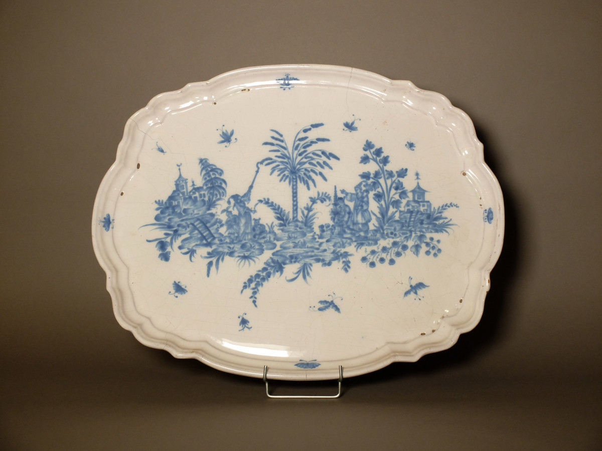 Large Chinese Tray - Moustiers, 18th Century