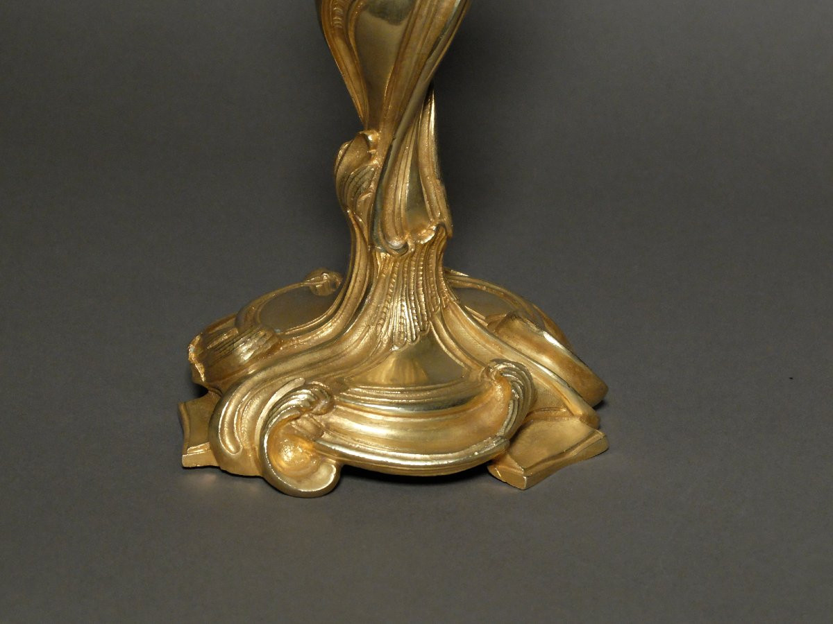 Paire de bougeoirs rocailles d'après Meissonnier-photo-3