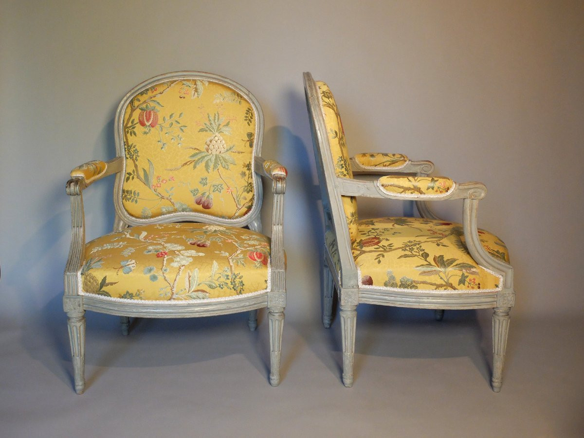 Paire de fauteuils à la Reine d'époque Louis XVI par Claude Chevigny-photo-4