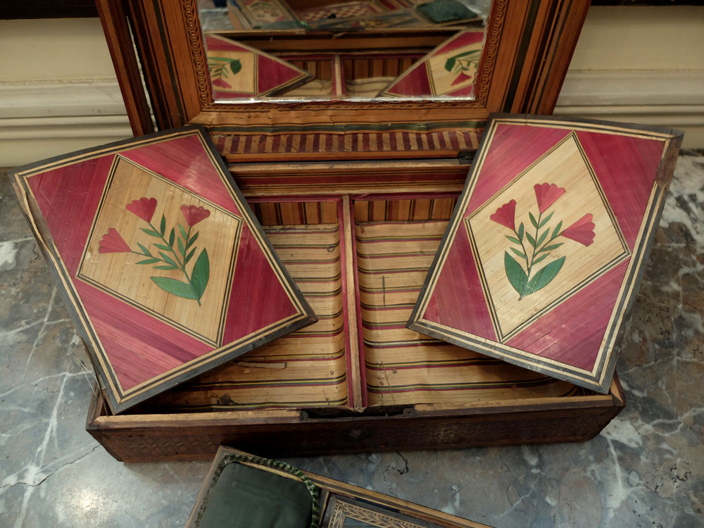 Coffret en marqueterie de paille - XIXème siècle-photo-1