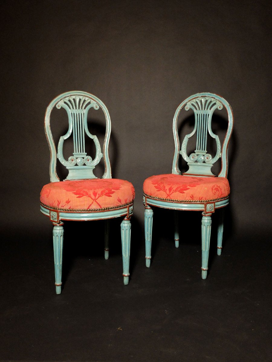Paire de chaises à la lyre d'époque Louis XVI