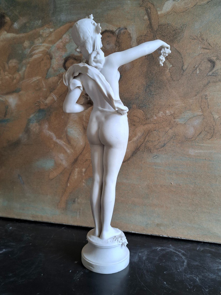 Manufacture Nationale De Sèvres Young Nude Woman Holding Grapes-photo-3